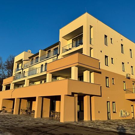 Salt Hill Premium Apartments Egerszalók Exterior foto
